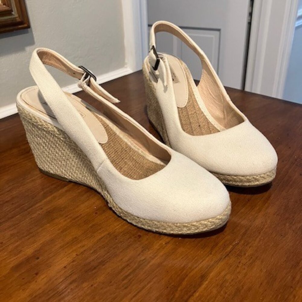 Dune London Sz 38 (7.5US) Ivory Canvas Slingback Wedges Duchess Kate-Excellent